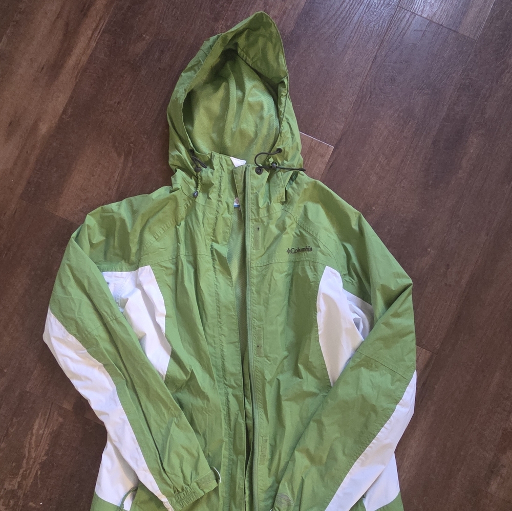 Columbia Green and White Windbreaker Jacket